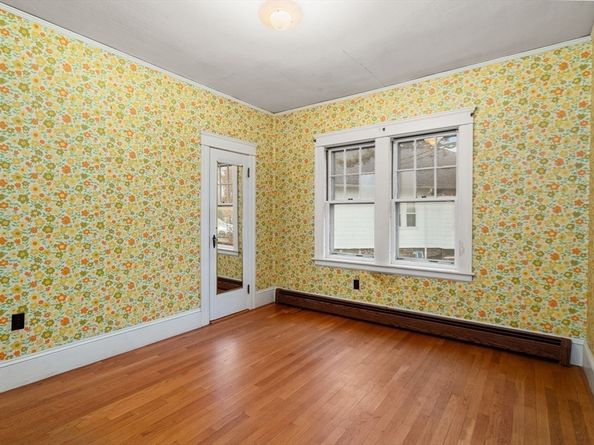 15 Inwood Rd, Worcester MA 01606