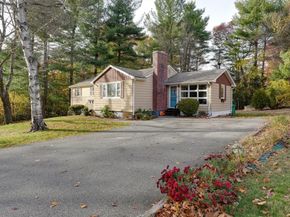 17 Evelyn St, Burlington MA 01803