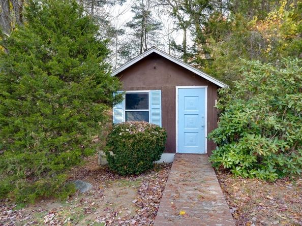 17 Evelyn St, Burlington MA 01803