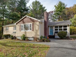 17 Evelyn St, Burlington MA 01803