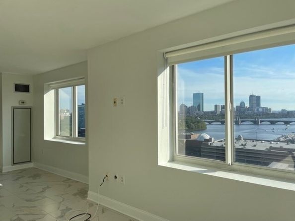 8-10 Museum Way 1824, Cambridge MA 02141