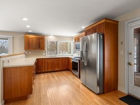 16 Livermore Lane 16, Weston MA 02493