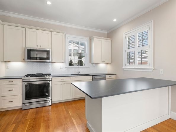 23 Chickatawbut St 2, Boston MA 02122