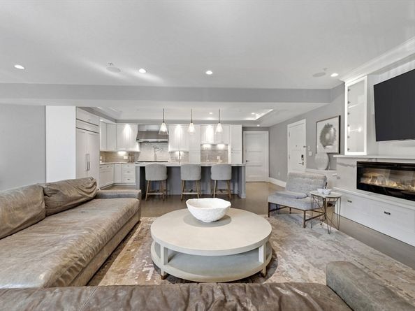 621 E 1st St A5, Boston MA 02127