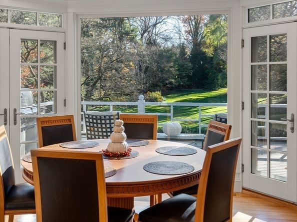71 Sears Rd, Brookline MA 02445