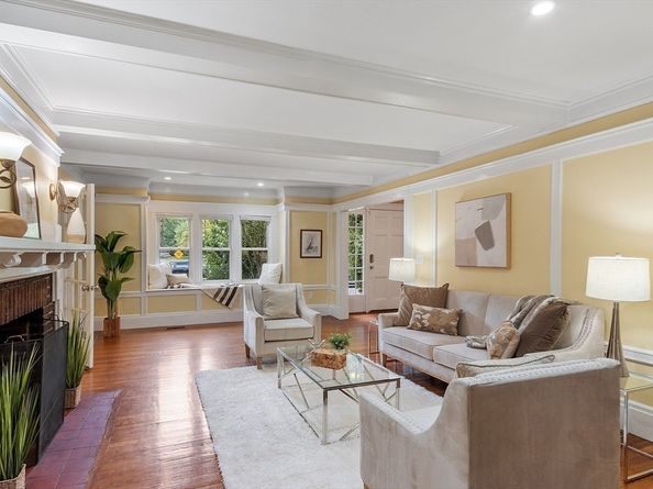 1754 Washington St, Newton MA 02466