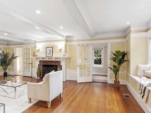 1754 Washington St, Newton MA 02466