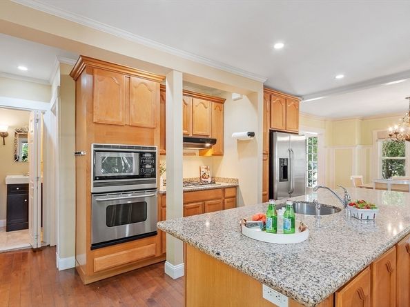 1754 Washington St, Newton MA 02466