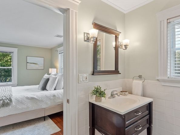 1754 Washington St, Newton MA 02466
