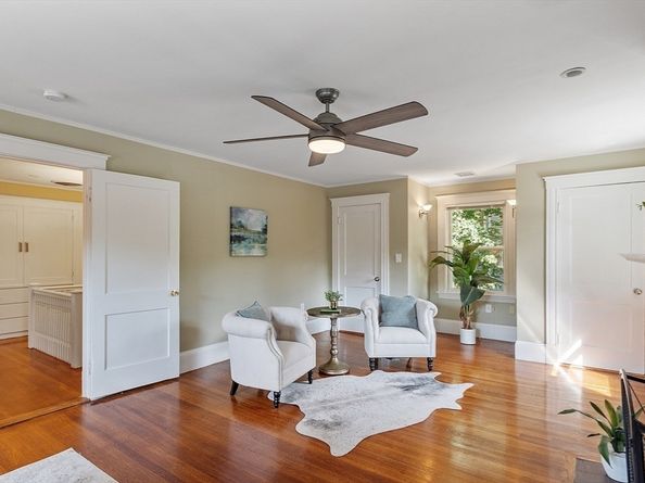 1754 Washington St, Newton MA 02466