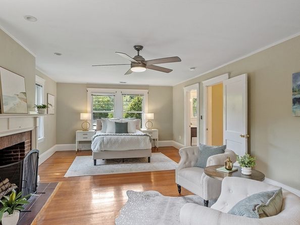 1754 Washington St, Newton MA 02466