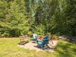 4 Farrar Rd, Upton MA 01568