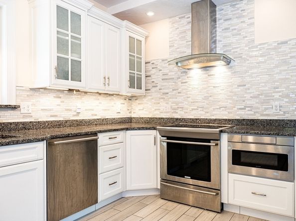 4 Farrar Rd, Upton MA 01568