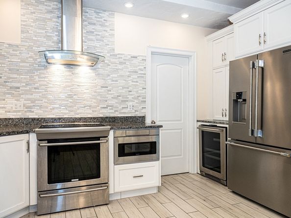 4 Farrar Rd, Upton MA 01568
