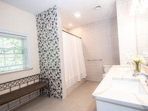 4 Farrar Rd, Upton MA 01568