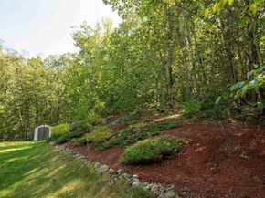4 Farrar Rd, Upton MA 01568