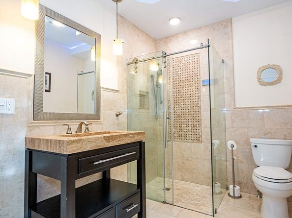 4 Farrar Rd, Upton MA 01568