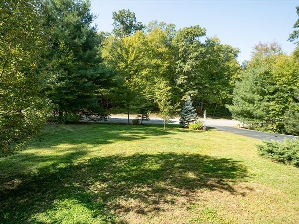 4 Farrar Rd, Upton MA 01568