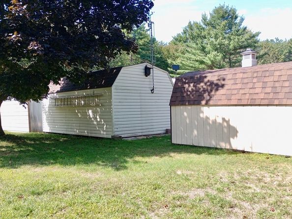 31 Edward Lane, Barre MA 01005