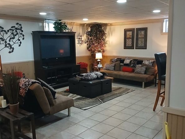 42 Walnut St, Saugus MA 01906