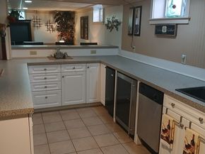 42 Walnut St, Saugus MA 01906
