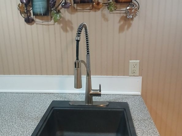 42 Walnut St, Saugus MA 01906