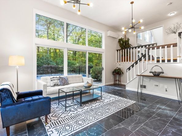 10 Cold Harbor Drive, Northborough MA 01532