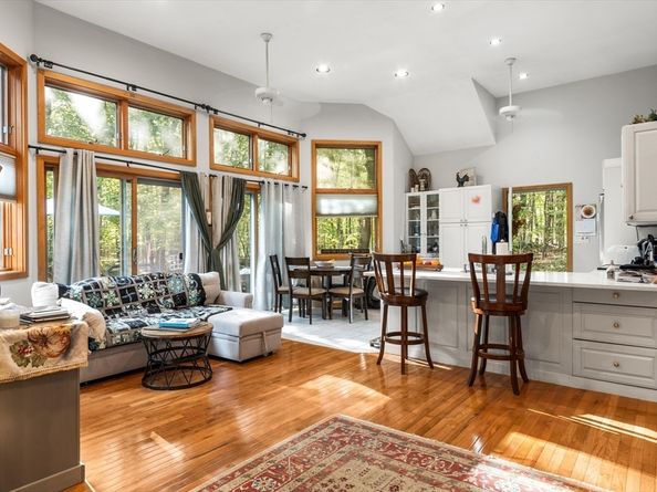 10 Cold Harbor Drive, Northborough MA 01532