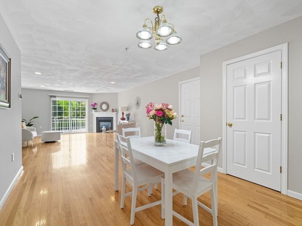 18 Dale St 4G, Andover MA 01810