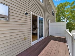 18 Dale St 4G, Andover MA 01810