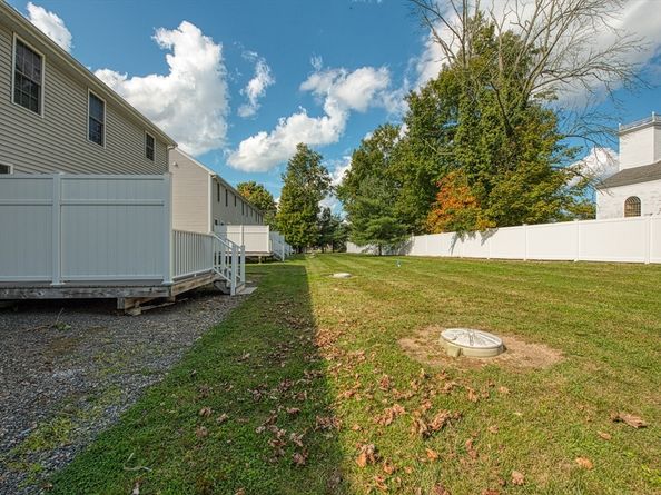16 Cassidy Pl 16, Bridgewater MA 02324