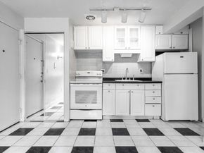 10 Colonial Village Dr 2, Arlington MA 02474