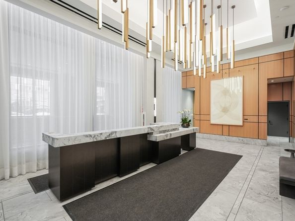 380 Harrison Ave PH1H, Boston MA 02118
