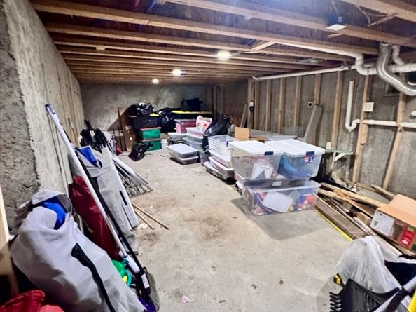32 Sumner St, Quincy MA 02169