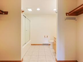 103 Centre Ln 103, Walpole MA 02081
