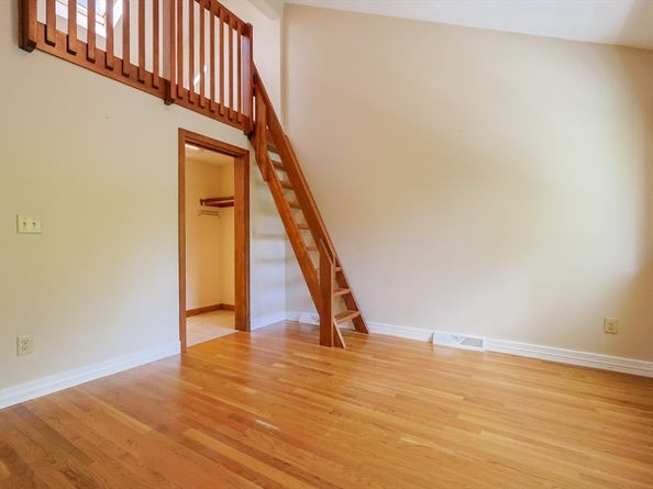 103 Centre Ln 103, Walpole MA 02081