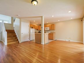 103 Centre Ln 103, Walpole MA 02081