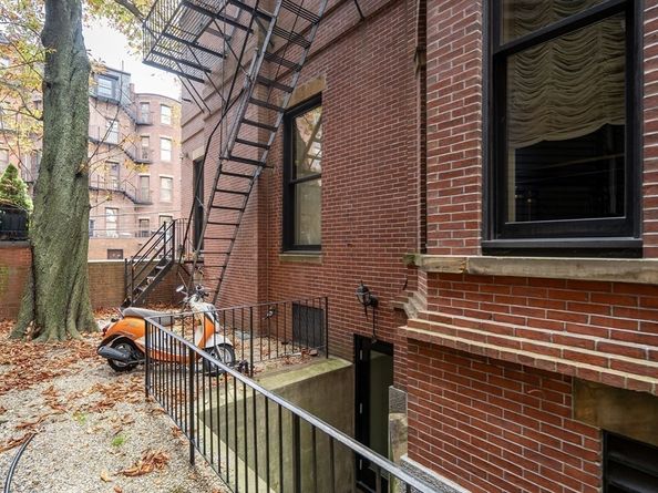40 Commonwealth Ave A, Boston MA 02116