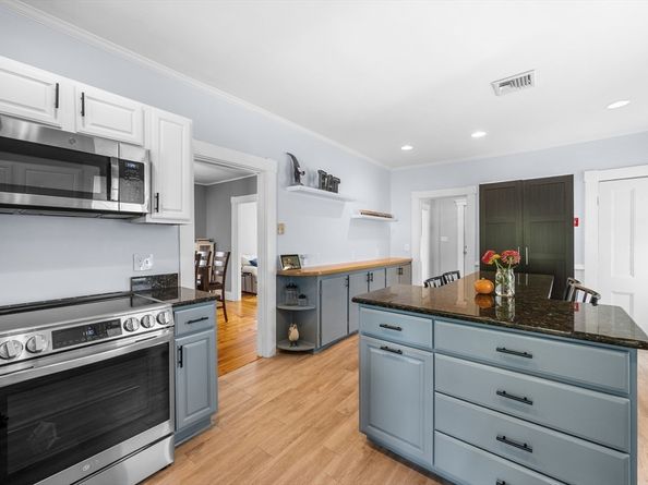 13 State St, Peabody MA 01960