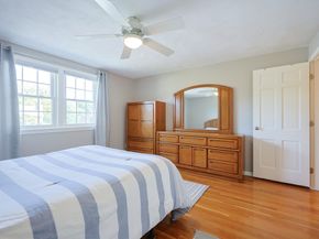 28 Fieldstone Dr, Stoneham MA 02180