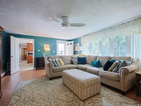 28 Fieldstone Dr, Stoneham MA 02180