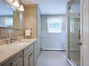 28 Fieldstone Dr, Stoneham MA 02180