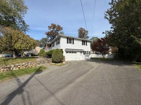 9 Hancock St, Milford MA 01757