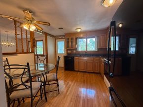 9 Hancock St, Milford MA 01757