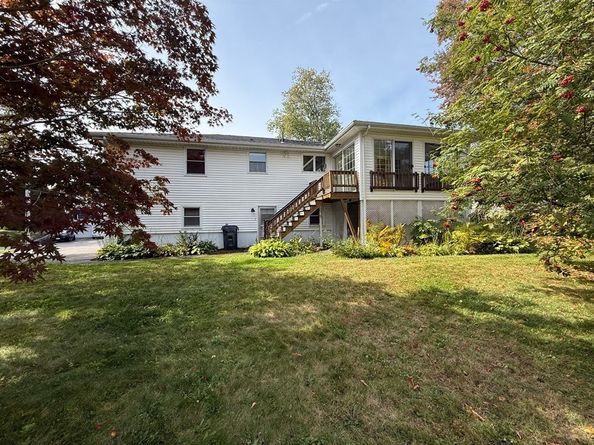 9 Hancock St, Milford MA 01757