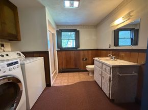 9 Hancock St, Milford MA 01757