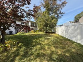 9 Hancock St, Milford MA 01757