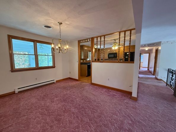 9 Hancock St, Milford MA 01757