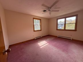 9 Hancock St, Milford MA 01757