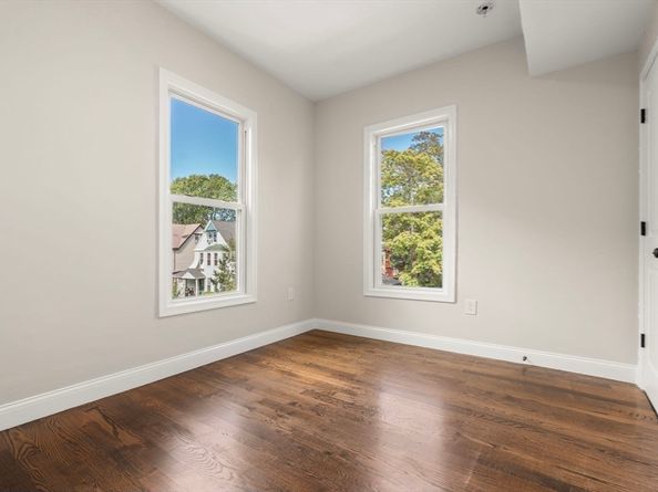 4 Wyoming 2, Boston MA 02121